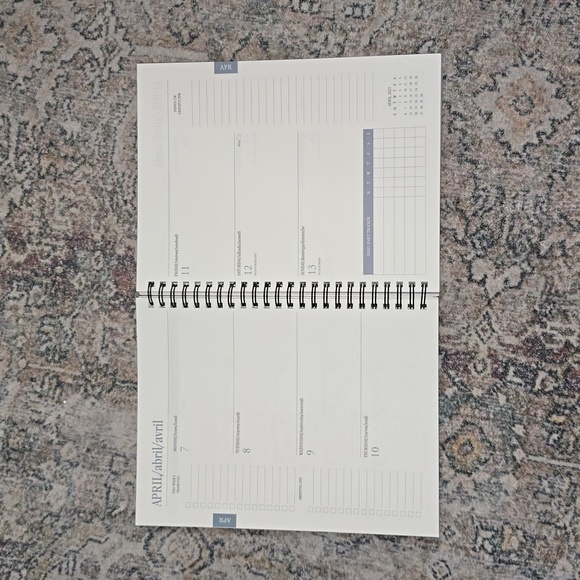 2025 Weekly Planner (Jan. 2025 - Dec. 2025) - Picture 4 of 7